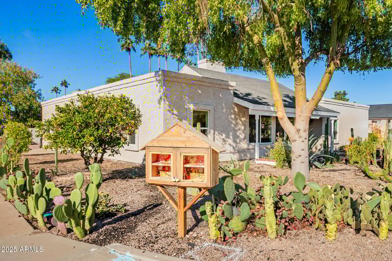 1924 Harris Dr, Mesa, AZ 85203