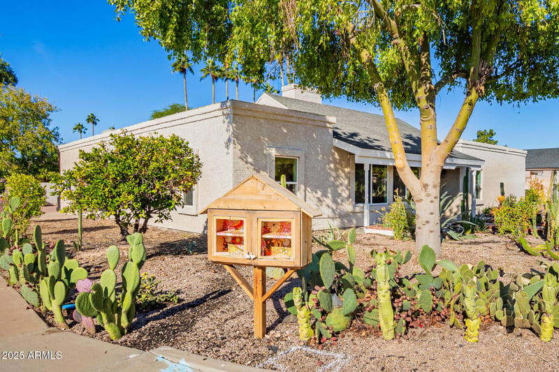 1924 Harris Dr, Mesa, AZ 85203