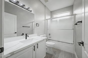 19241 Emerald Cove Way, Surprise, AZ 85387