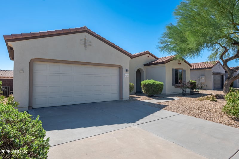 19241 N Emerald Cove Way, Surprise, AZ 85387