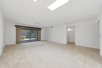 19249 93rd Dr, Peoria, AZ 85382
