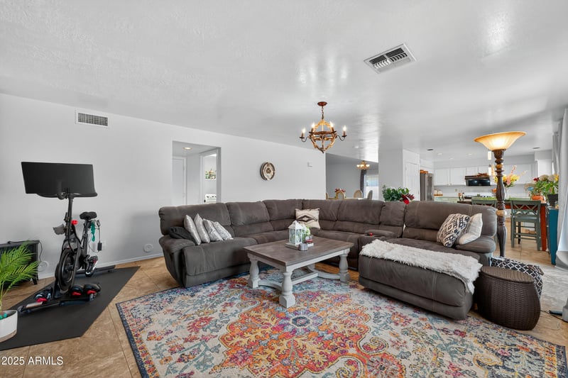 1925 156th Dr, Goodyear, AZ 85338