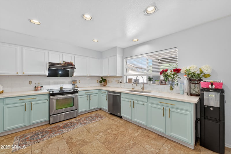 1925 156th Dr, Goodyear, AZ 85338