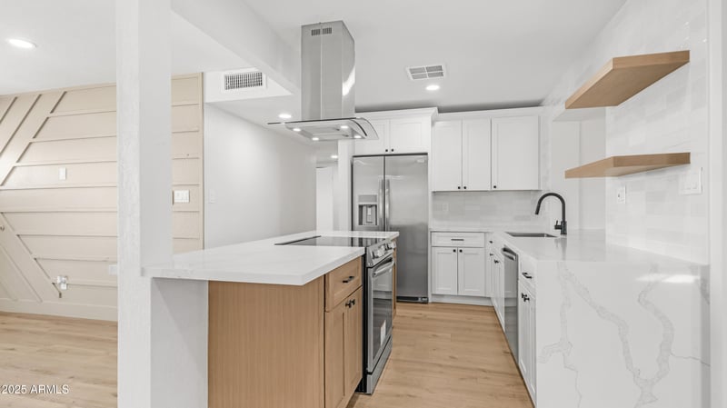 19251 17th Dr, Phoenix, AZ 85027