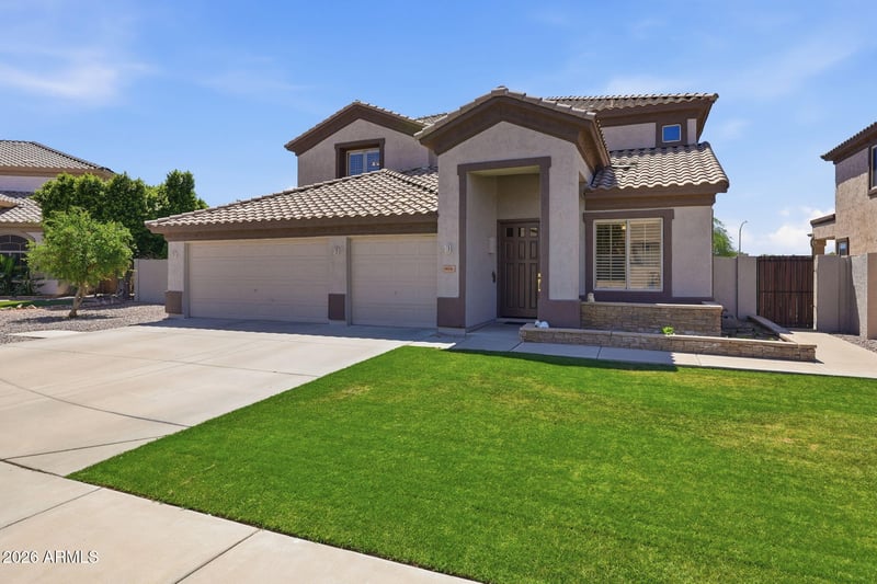 19258 N 62nd Dr, Glendale, AZ 85308