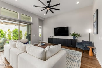 1926 Holden Dr, Phoenix, AZ 85085