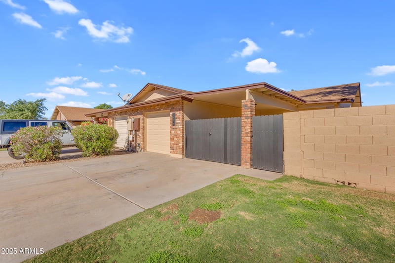 1926 Inverness Ave, Mesa, AZ 85204