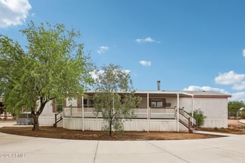 1926 N Main Dr, Apache Junction, AZ 85120