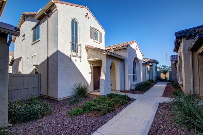 1926 W Davis Rd, Phoenix, AZ 85023