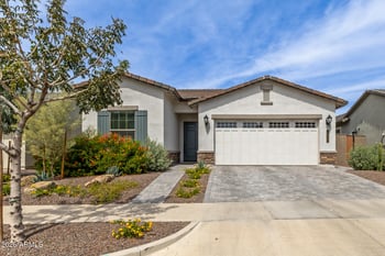 1926 Holden Dr, Phoenix, AZ 85085