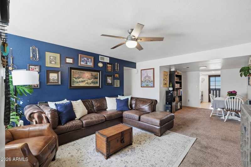 1927 E Hampton Ave #207, Mesa, AZ 85204