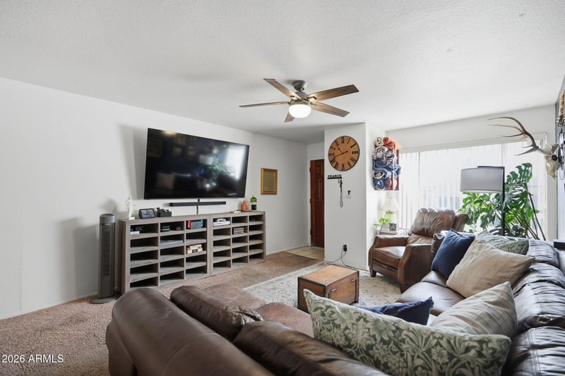1927 E Hampton Ave #207, Mesa, AZ 85204
