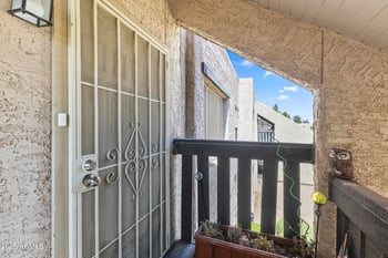 1927 Hampton Ave #204, Mesa, AZ 85204
