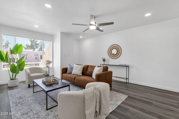 1927 Hampton Ave #208, Mesa, AZ 85204