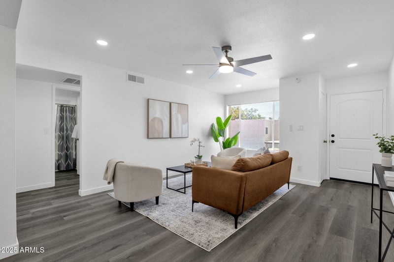 1927 Hampton Ave #208, Mesa, AZ 85204