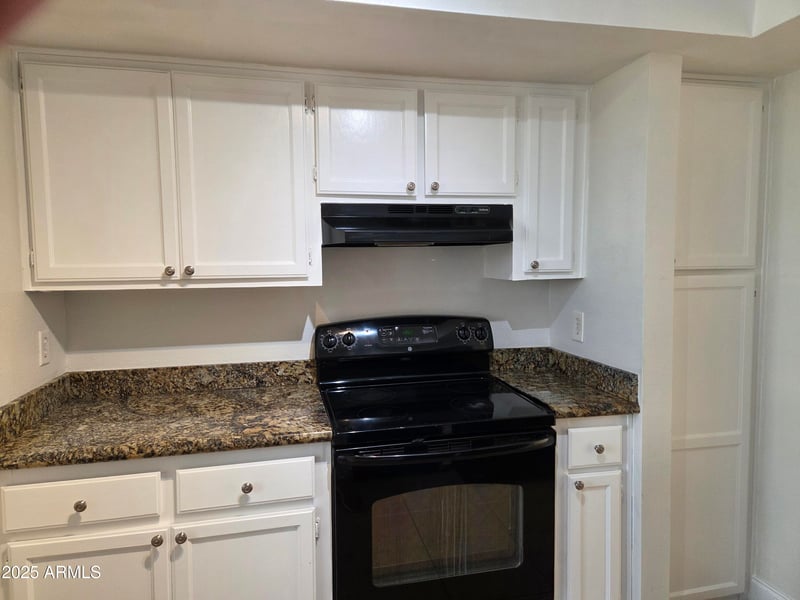 1927 Hampton Ave #263, Mesa, AZ 85204