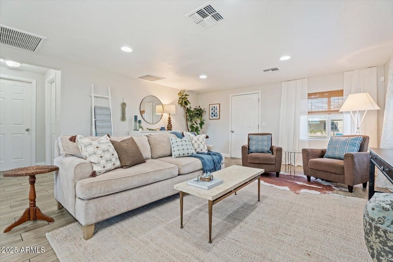 1927 Lawrence Rd, Phoenix, AZ 85015