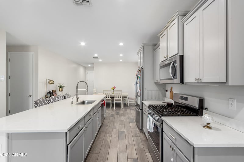 1927 Plum Rd, Phoenix, AZ 85085