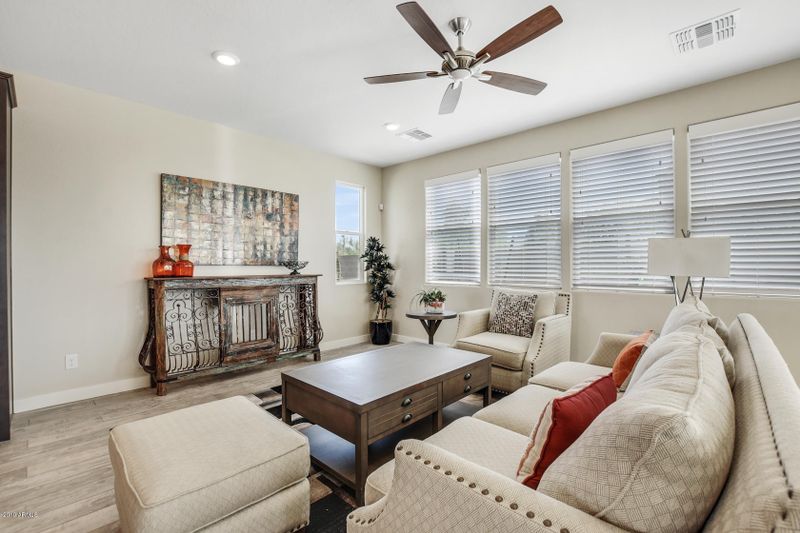 1927 W 21st Ave, Apache Junction, AZ 85120