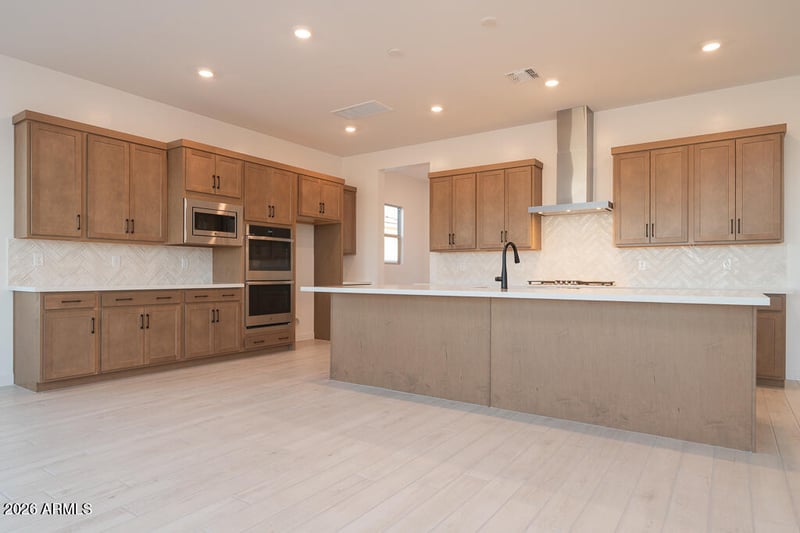 1928 Empeltre Rd, San Tan Valley, AZ 85140