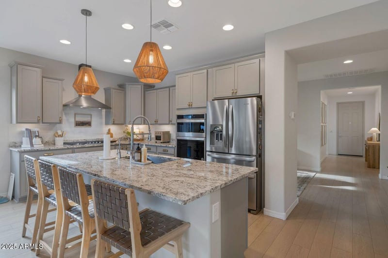 1929 Burnside Trl, Phoenix, AZ 85085