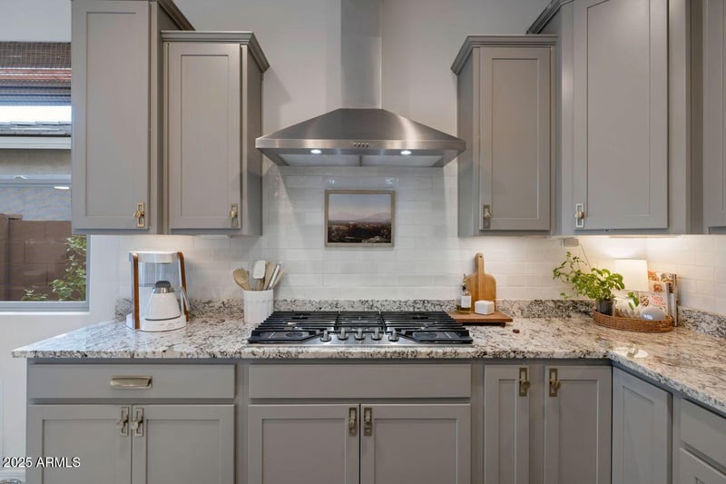 1929 Burnside Trl, Phoenix, AZ 85085