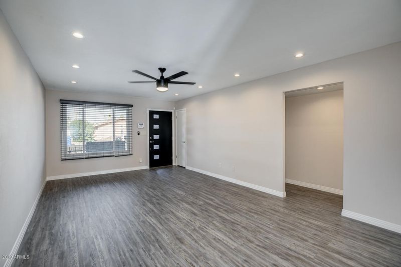1929 E Richards Dr, Tempe, AZ 85282