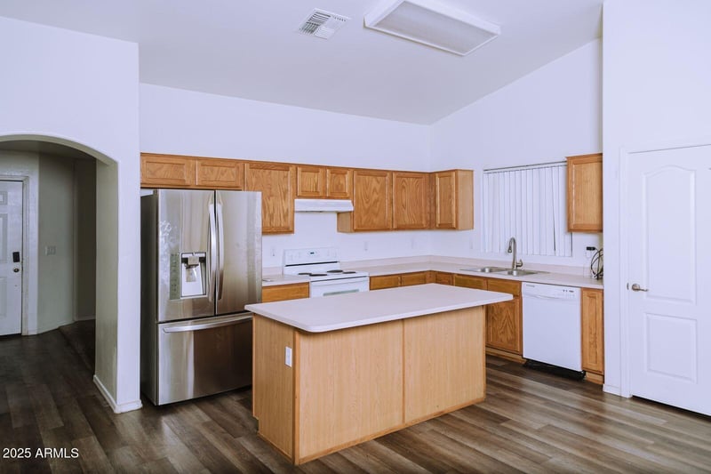 1930 Burgess Ln, Phoenix, AZ 85041