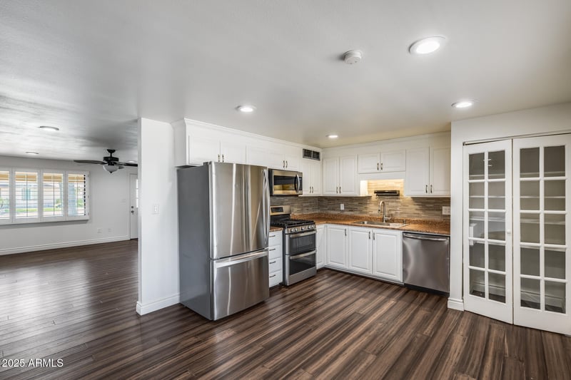 1930 Voltaire Ave, Phoenix, AZ 85029
