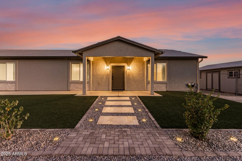 19305 Earll Dr, Litchfield Park, AZ 85340