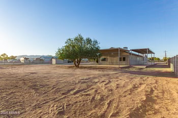 19305 Earll Dr, Litchfield Park, AZ 85340