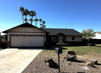 1932 Harris Dr, Mesa, AZ 85203
