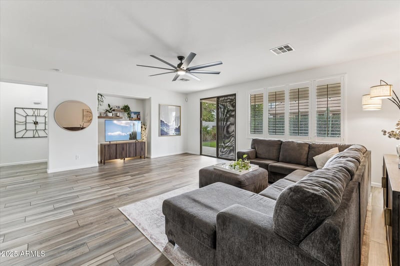 19323 Canary Way, Queen Creek, AZ 85142