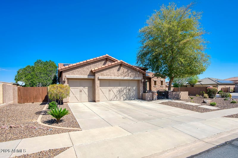 19326 Medlock Dr, Litchfield Park, AZ 85340