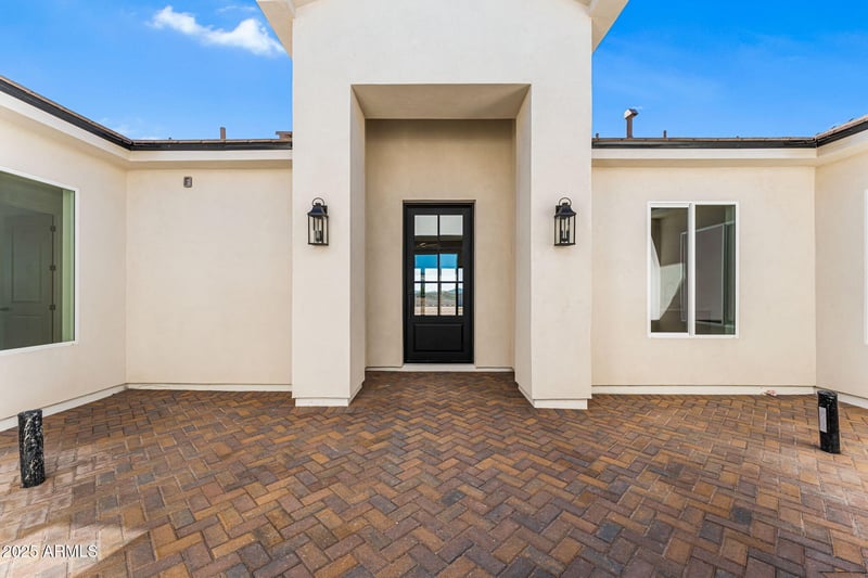 1933 Long Rifle Rd, Phoenix, AZ 85086