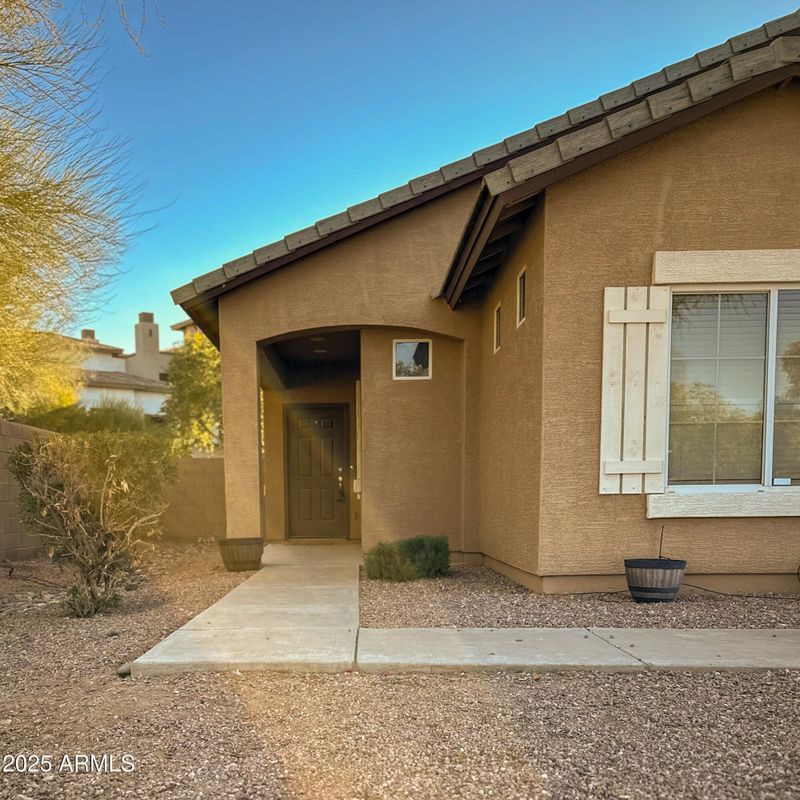 1933 S Peppertree Dr, Gilbert, AZ 85295