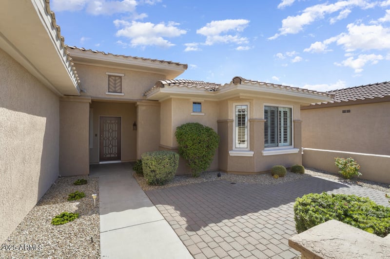 19341 Guardian Ln, Surprise, AZ 85387