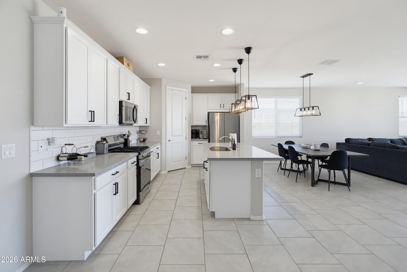19341 Annika Dr, Litchfield Park, AZ 85340
