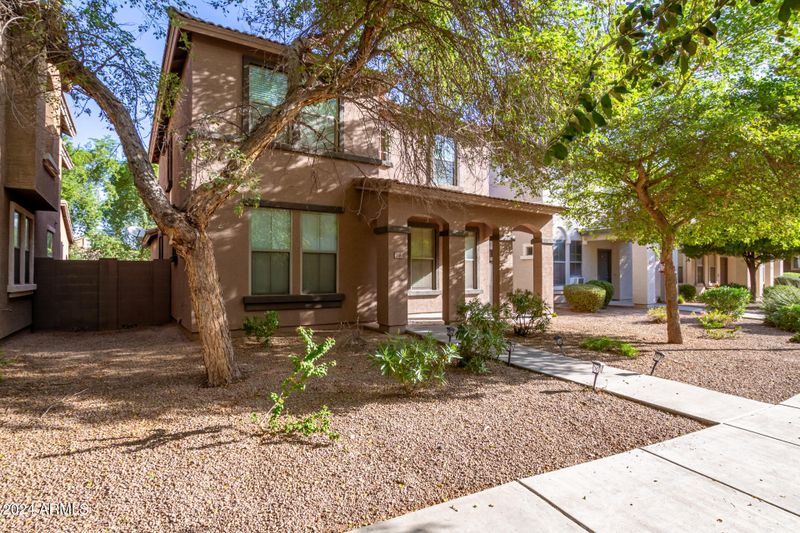 1935 E Oxford Ln, Gilbert, AZ 85295