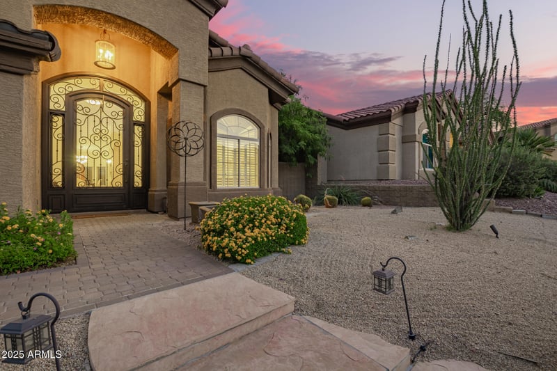 1935 Seminole Dr, Phoenix, AZ 85022