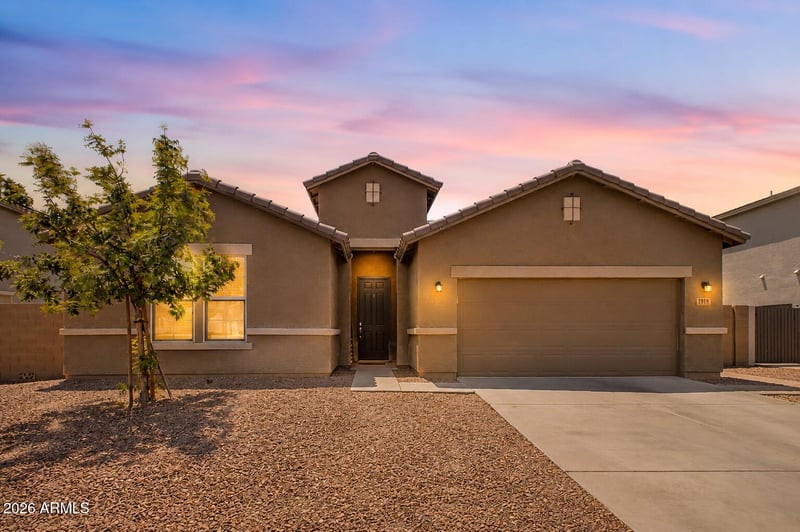 1935 Cool Water Way, San Tan Valley, AZ 85144