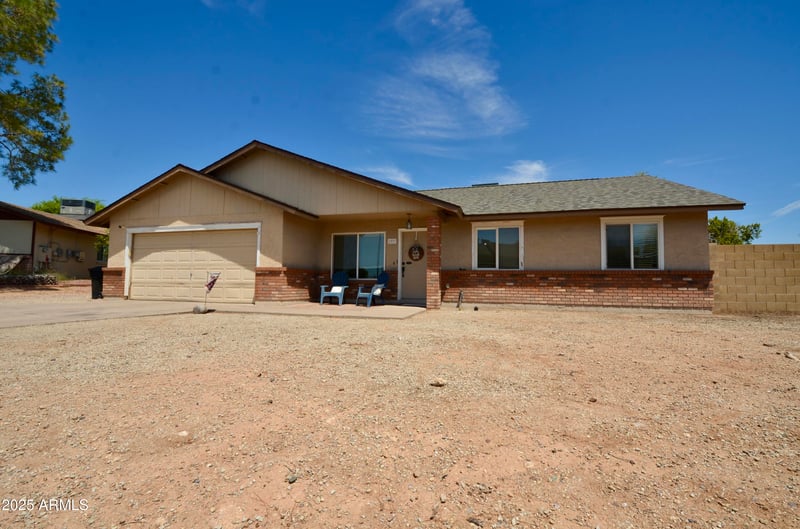 1937 67th St, Mesa, AZ 85205