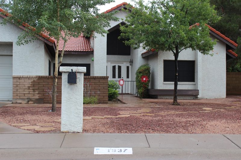 1937 E Sunburst Ln, Tempe, AZ 85284