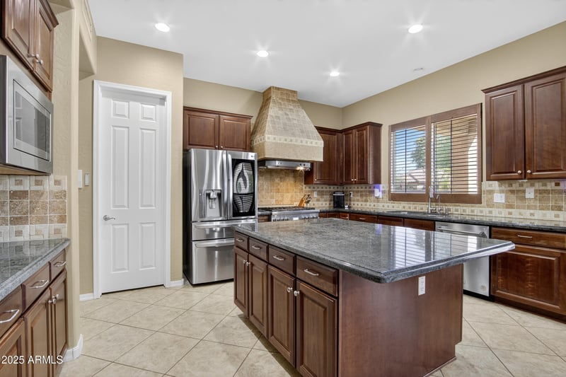 1937 Victoria St, Chandler, AZ 85249