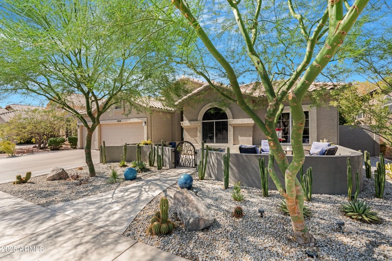 1938 Brentrup Dr, Tempe, AZ 85283