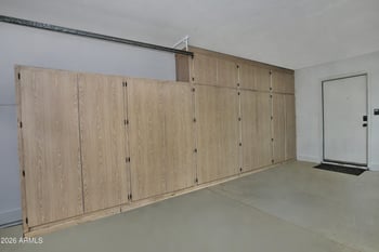 1938 Diamond Dr, Tempe, AZ 85283