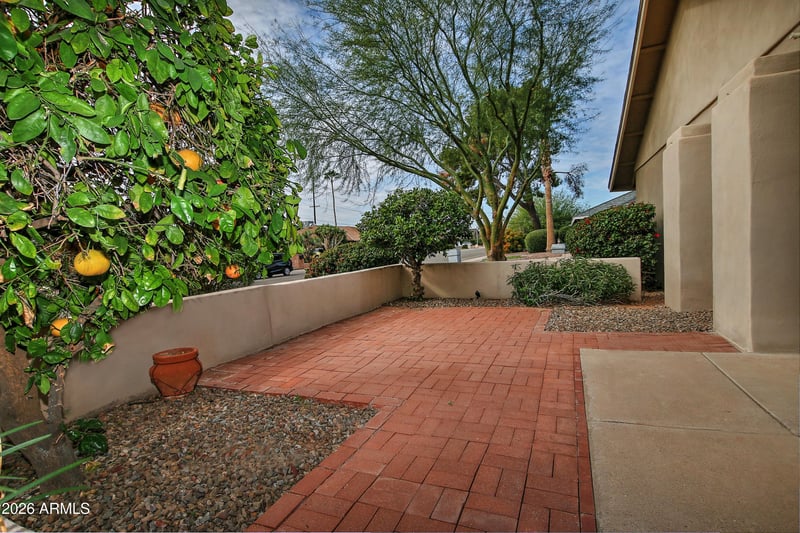 1938 E Diamond Dr, Tempe, AZ 85283