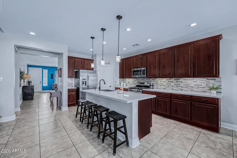 1938 E Hazeltine Way, Gilbert, AZ 85298