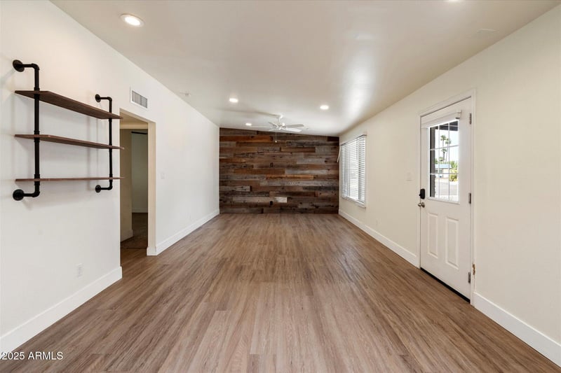 1939 Alameda Dr, Tempe, AZ 85282