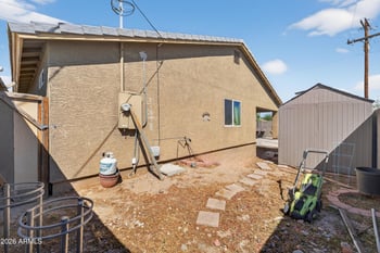 1939 Encinas Ln, Phoenix, AZ 85040